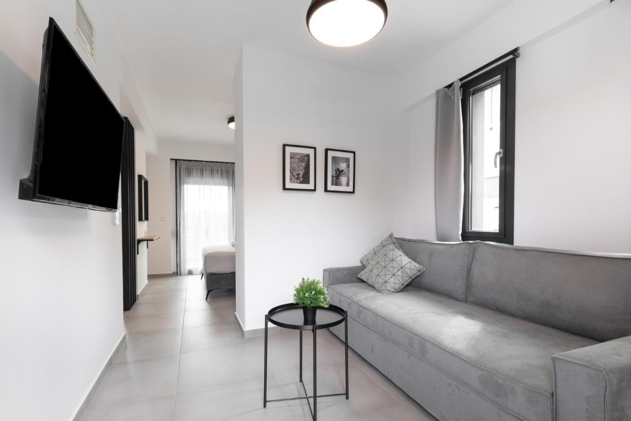 Cove Suites Nea Iraklitsa Exterior foto