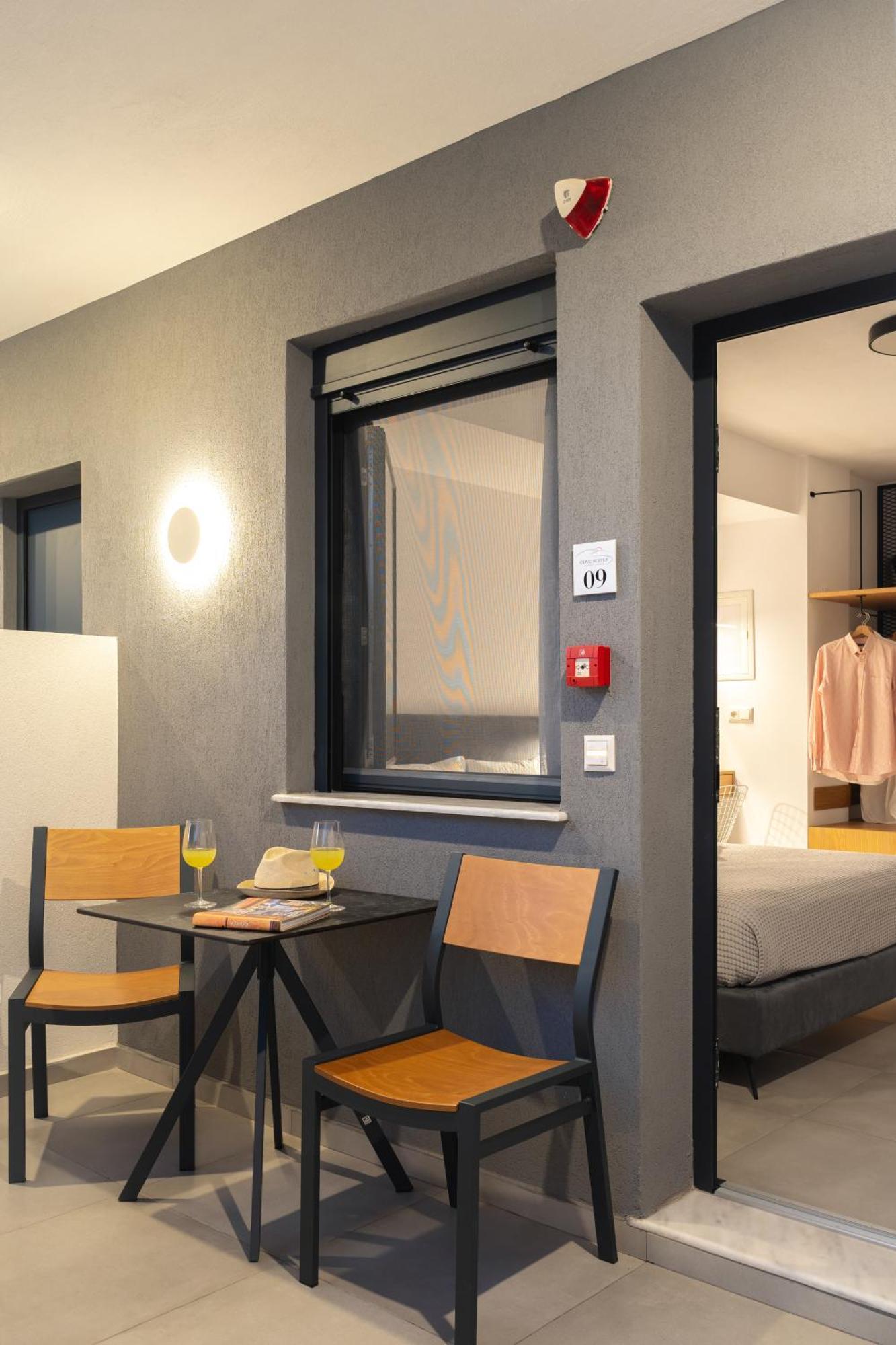Cove Suites Nea Iraklitsa Exterior foto